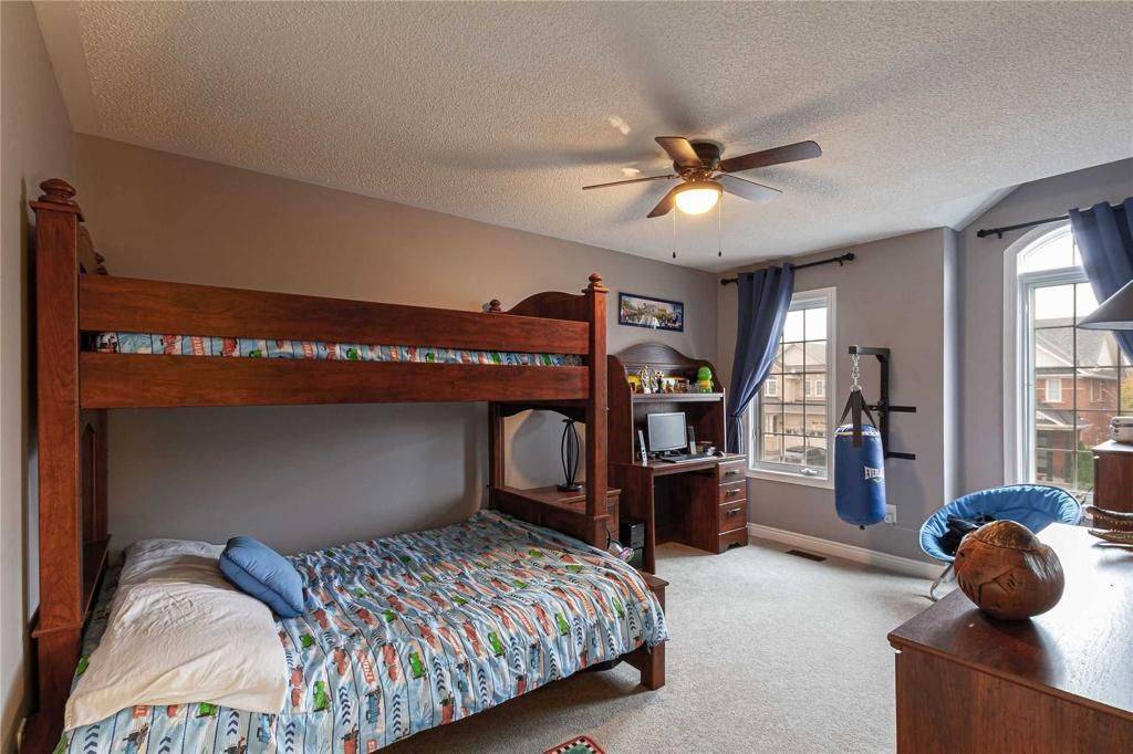 Milton, ON L9T 6P1,1079 Costigan RD