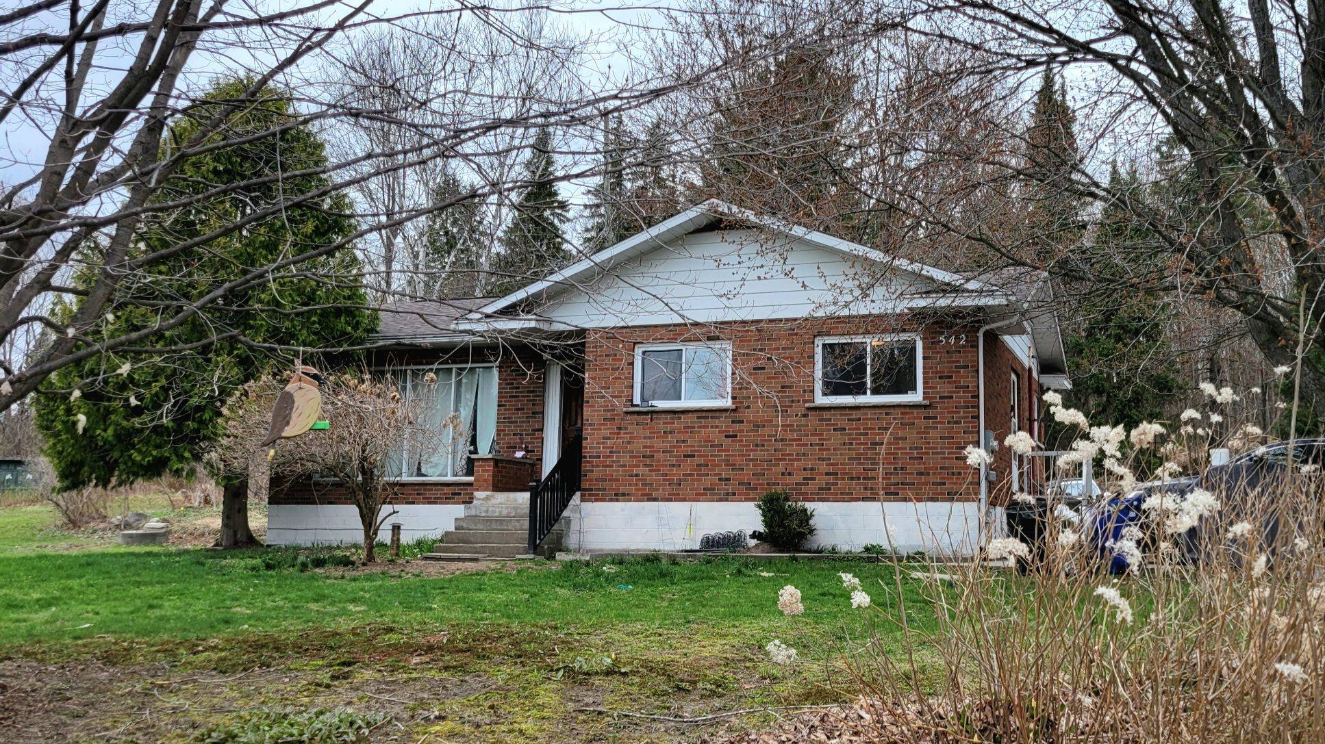 Huntsville, ON P1H 1B5,542 HIGHWAY 60 N/A