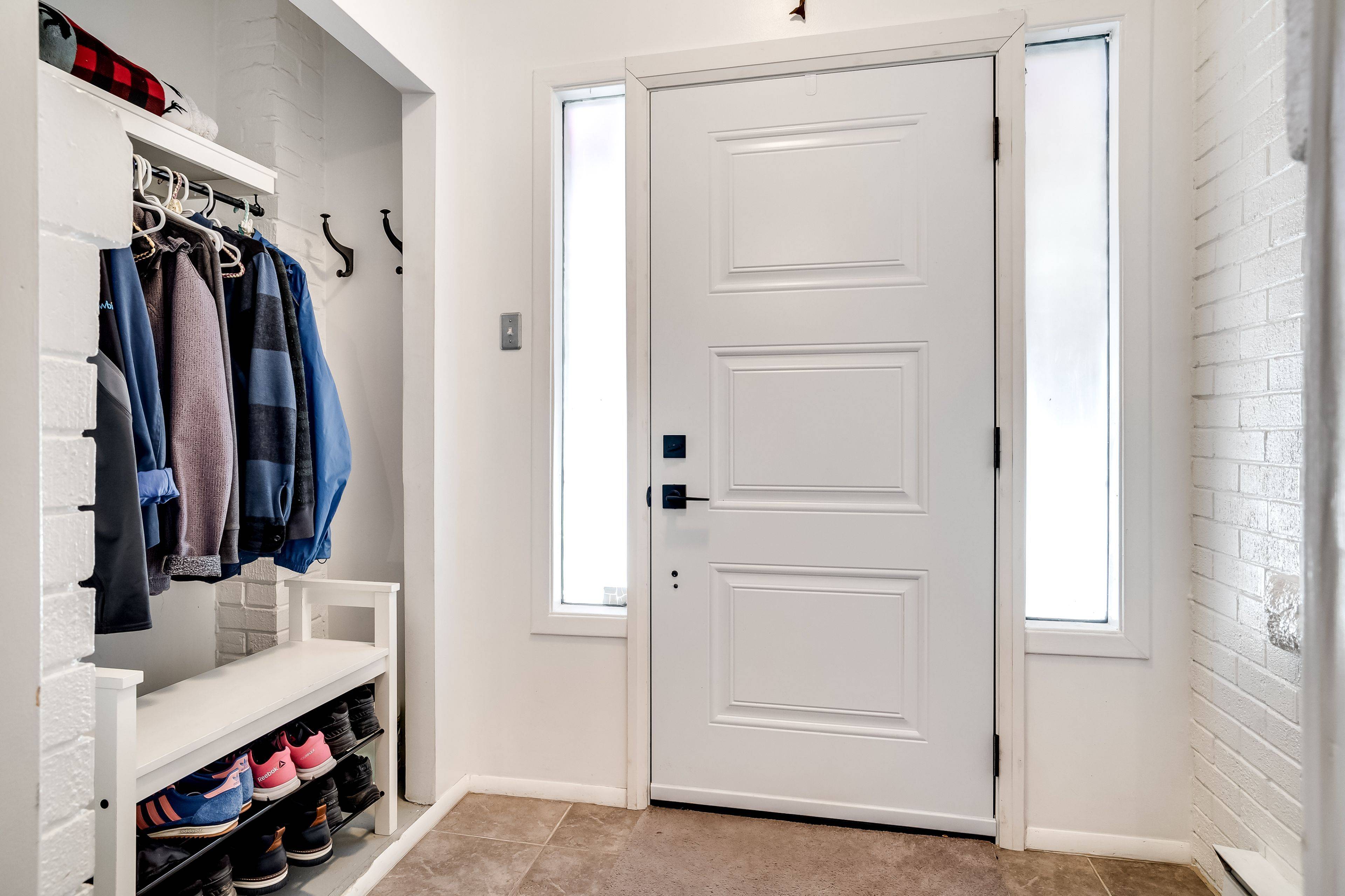 Hamilton, ON L8K 2M7,287 Graham AVE S