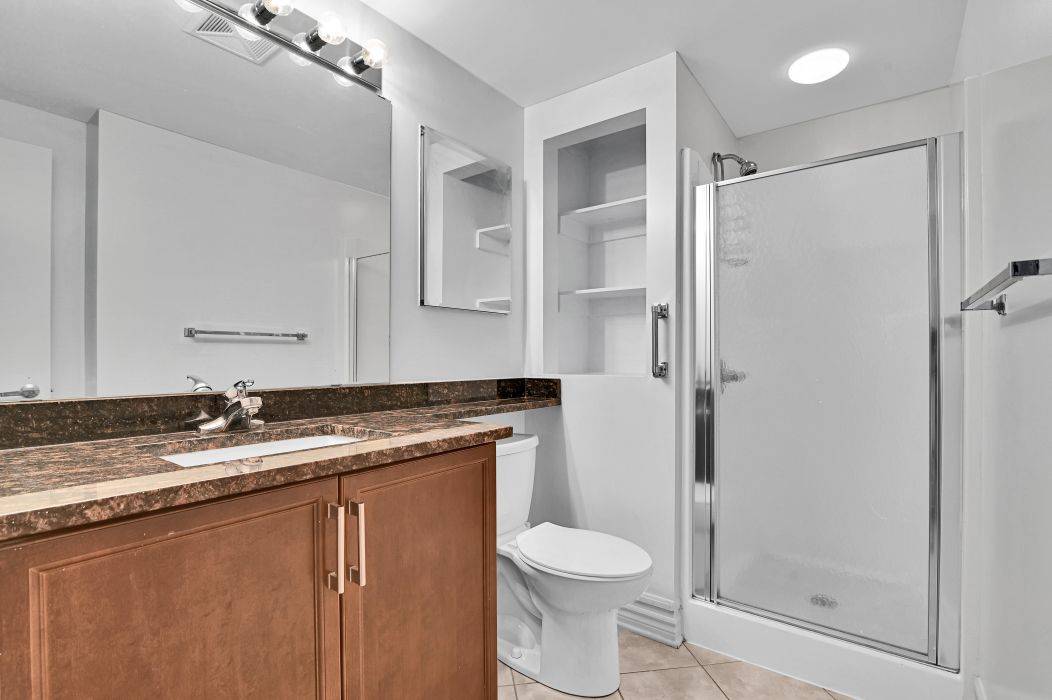 Lower Town - Sandy Hill, ON K1N 5Y1,200 Rideau ST #1306