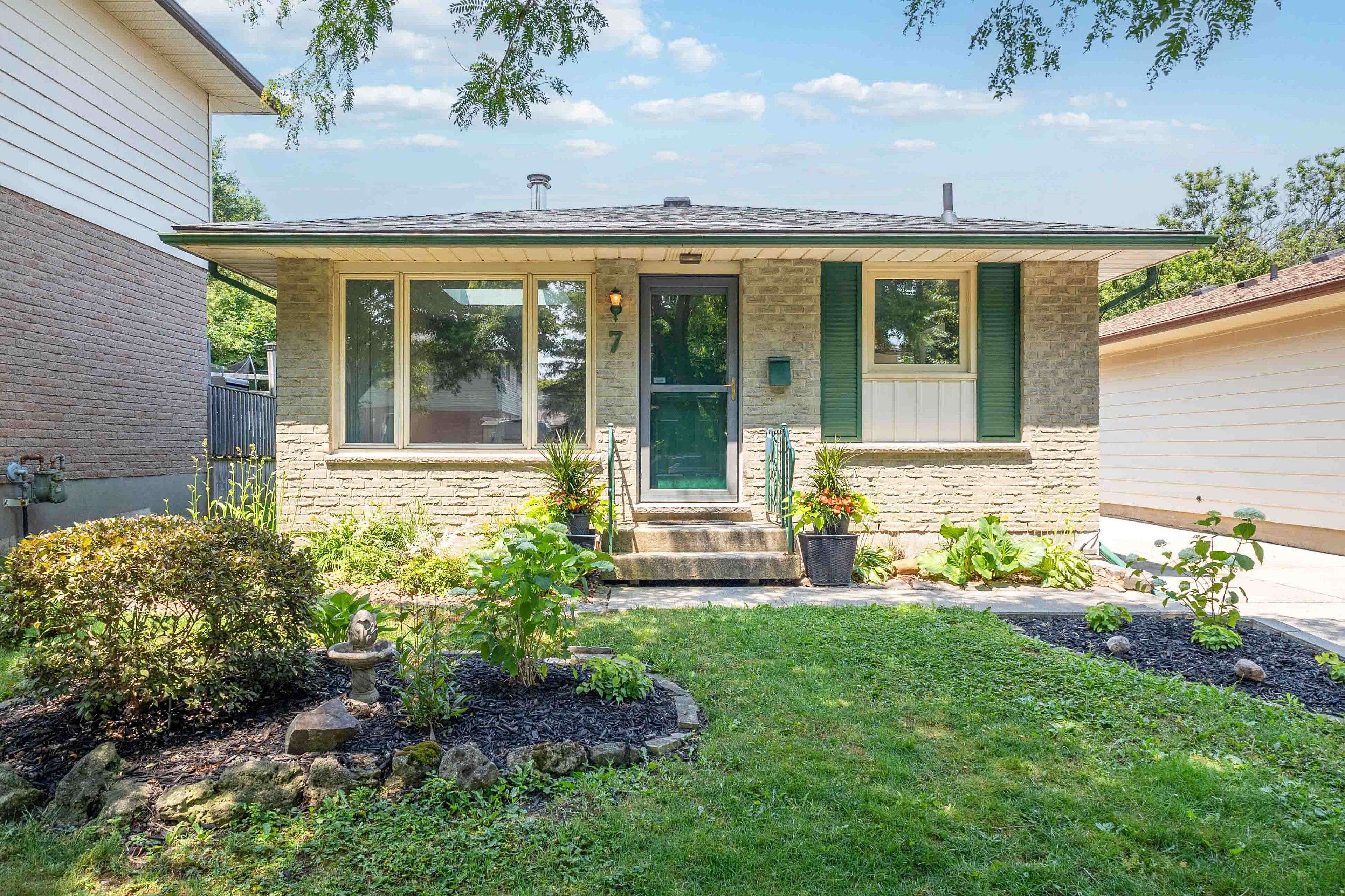 7 Constable ST, London North, ON N6G 3N8