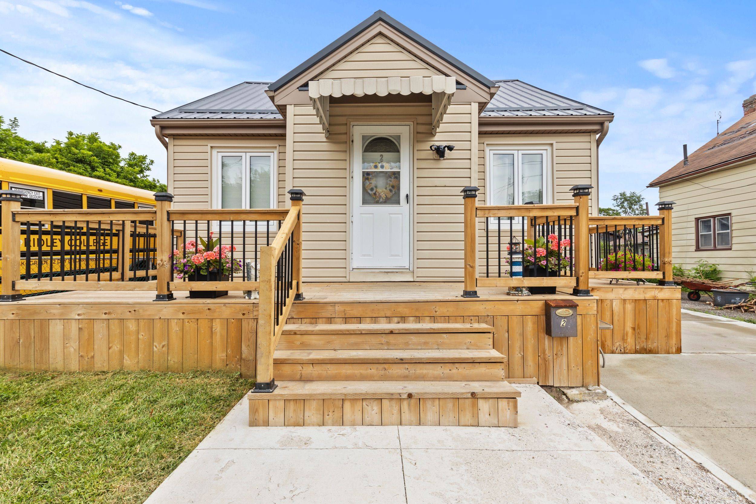 St. Catharines, ON L2S 1J8,2 Antwerp ST