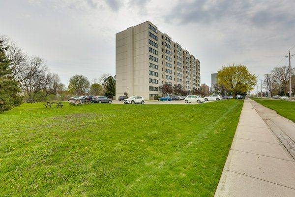 London North, ON N5X 3H6,1600 Adelaide ST N #702