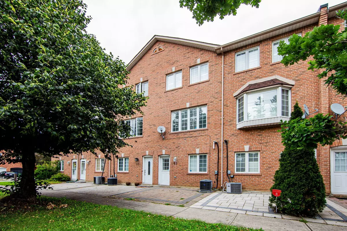 Toronto C13, ON M4A 2X7,53 Hobson AVE