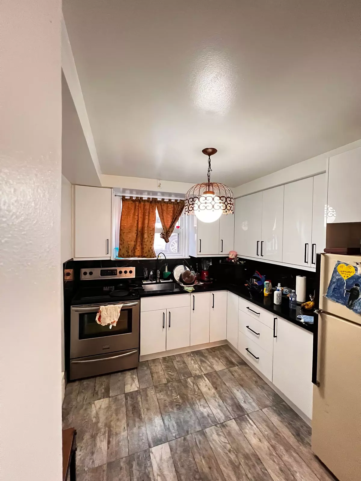 Toronto C06, ON M3H 4P9,152 Overbrook PL #1