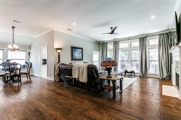 Grapevine, TX 76051,4320 Country Lane
