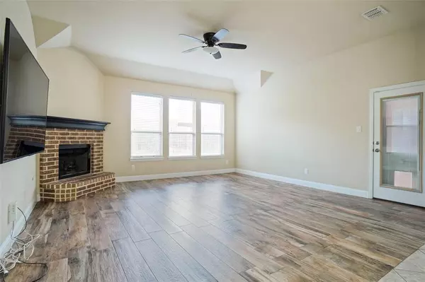 Fort Worth, TX 76179,5640 Spirit Lake Drive
