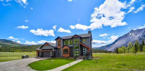 Frank, AB T0K0E0,2616 Valley Ridge DR