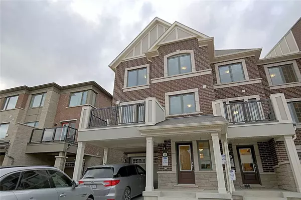 10 Sedgemoor ST, Whitby, ON L1P 0M3