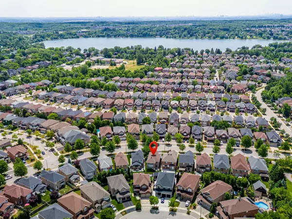 Richmond Hill, ON L4E 4N7,166 Worthington AVE