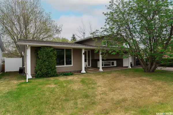 316 8th STREET E, Wynyard, SK S0A 4T0