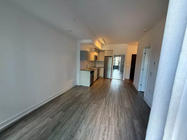 Toronto W07, ON M8Y 0C4,25 Neighbourhood LN #501