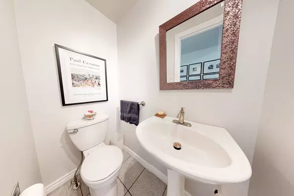 Mississauga, ON L5A 3M7,3395 Cliff RD N #41