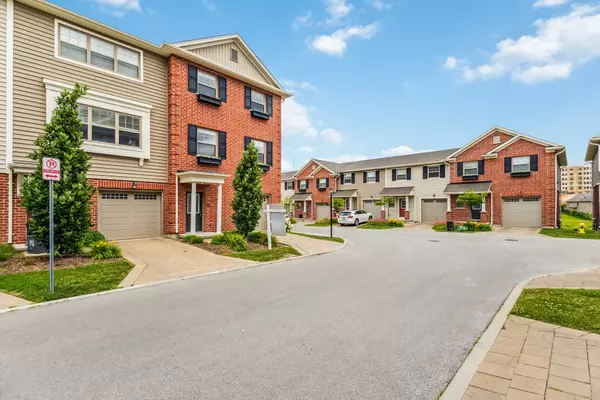 London South, ON N6L 0E6,3025 Singleton AVE #74