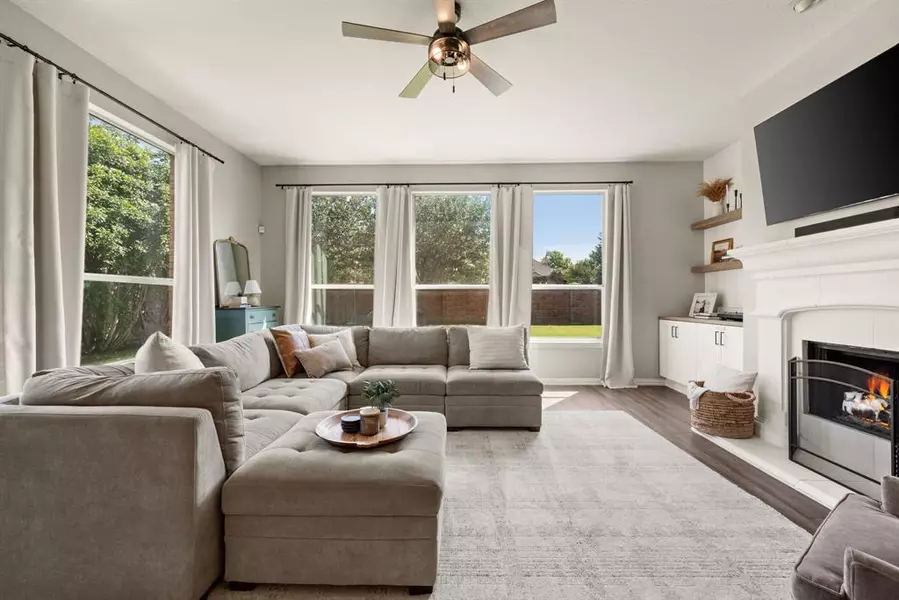 5153 Comstock Circle, Fort Worth, TX 76244