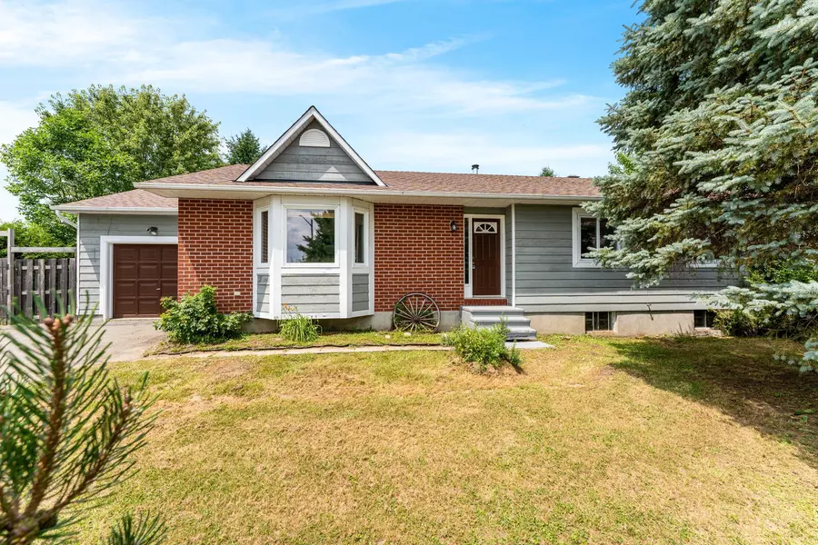 106 Porcupine TRL, Constance Bay - Dunrobin - Kilmaurs - Woodlawn, ON K0A 1T0