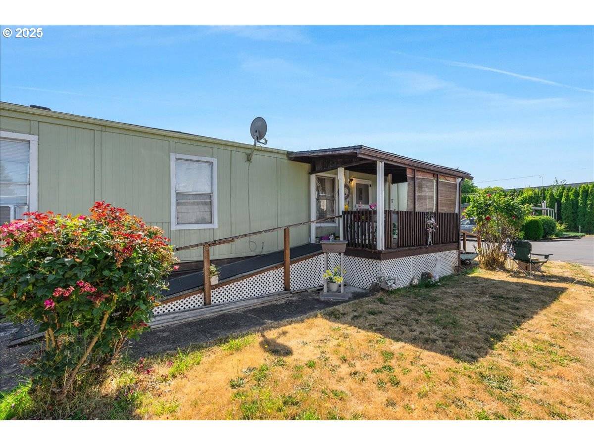 Mc Minnville, OR 97128,2420 NE HEMBREE ST #48