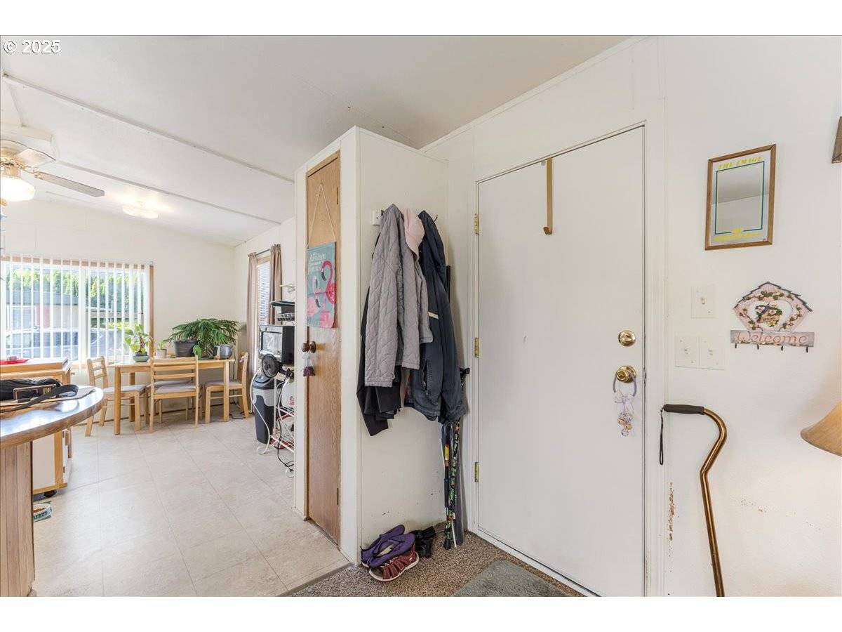 Mc Minnville, OR 97128,2420 NE HEMBREE ST #48