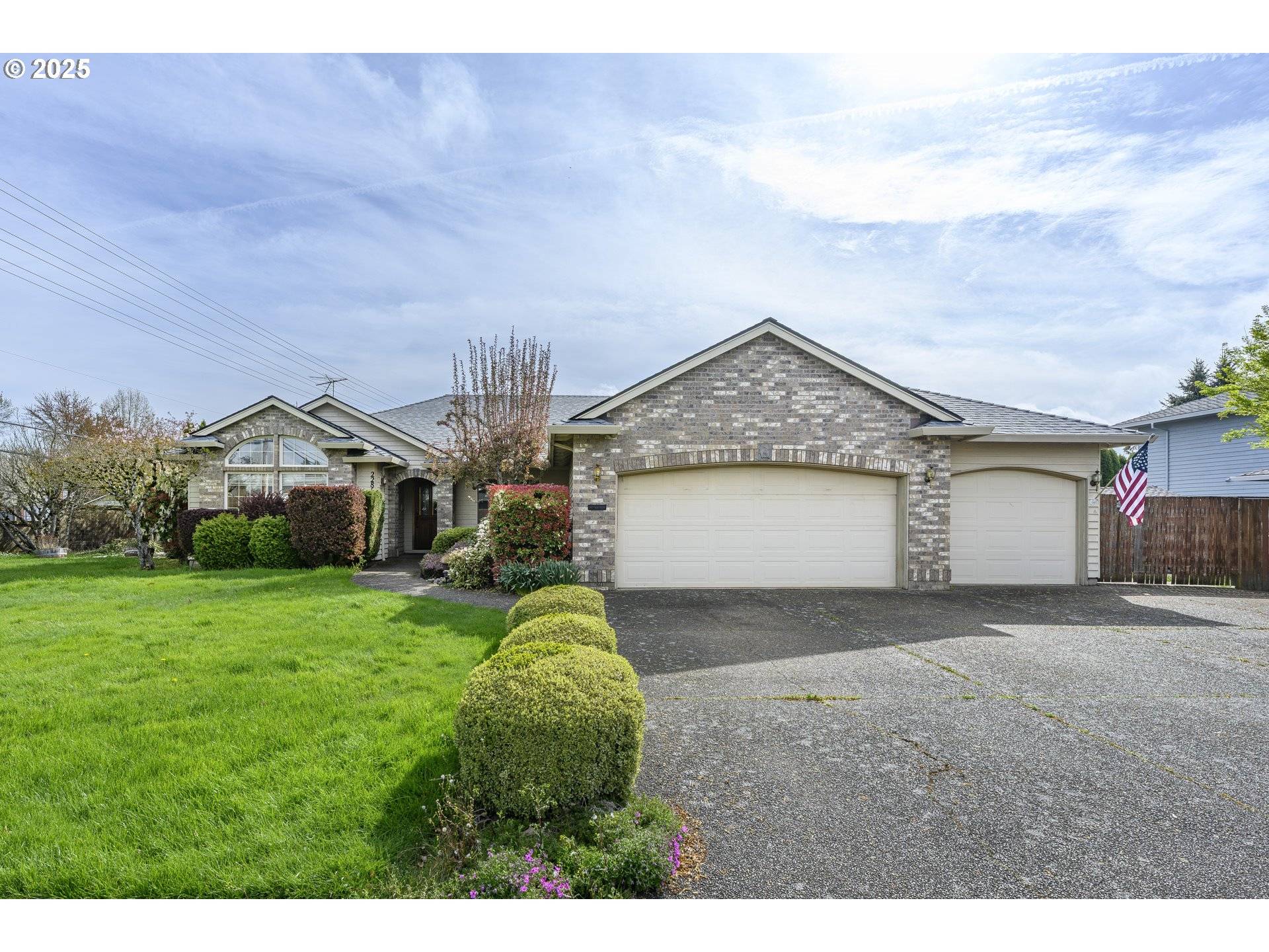 Mc Minnville, OR 97128,2286 NW MICHELBOOK LN