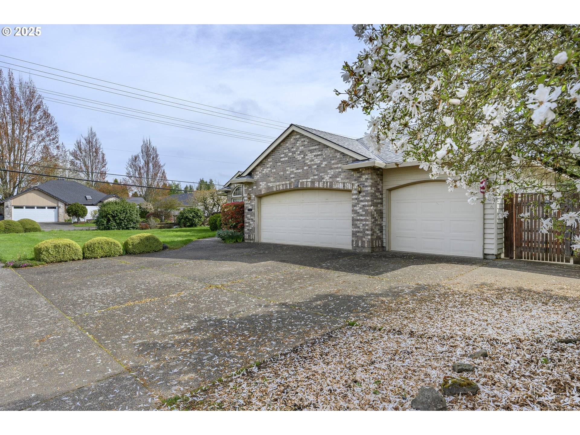 Mc Minnville, OR 97128,2286 NW MICHELBOOK LN