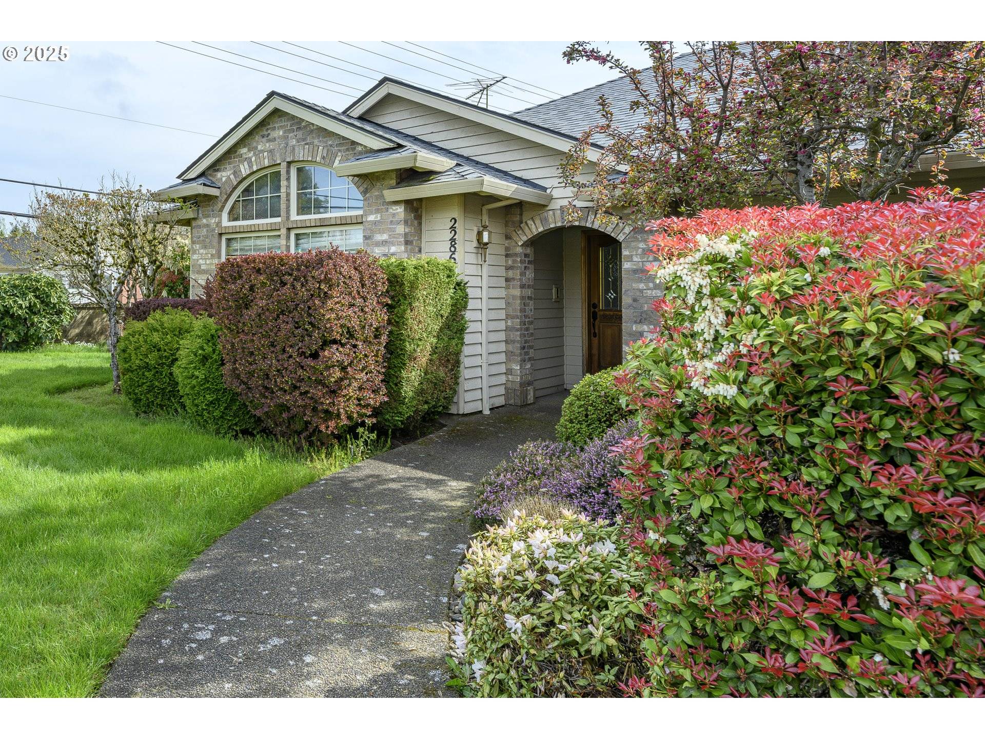 Mc Minnville, OR 97128,2286 NW MICHELBOOK LN
