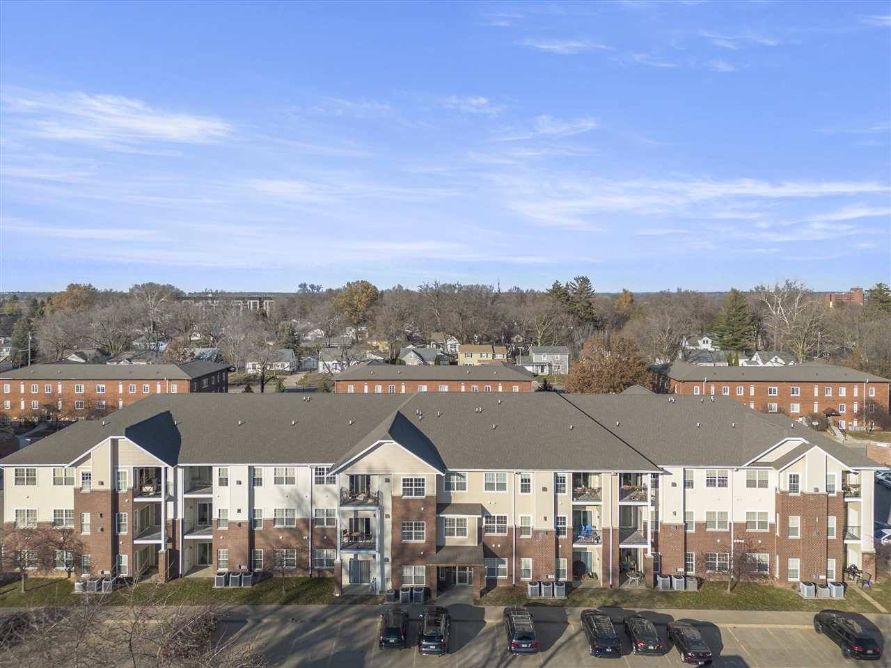 600 Grandview Ct #Unit 610, Iowa City, IA 52246