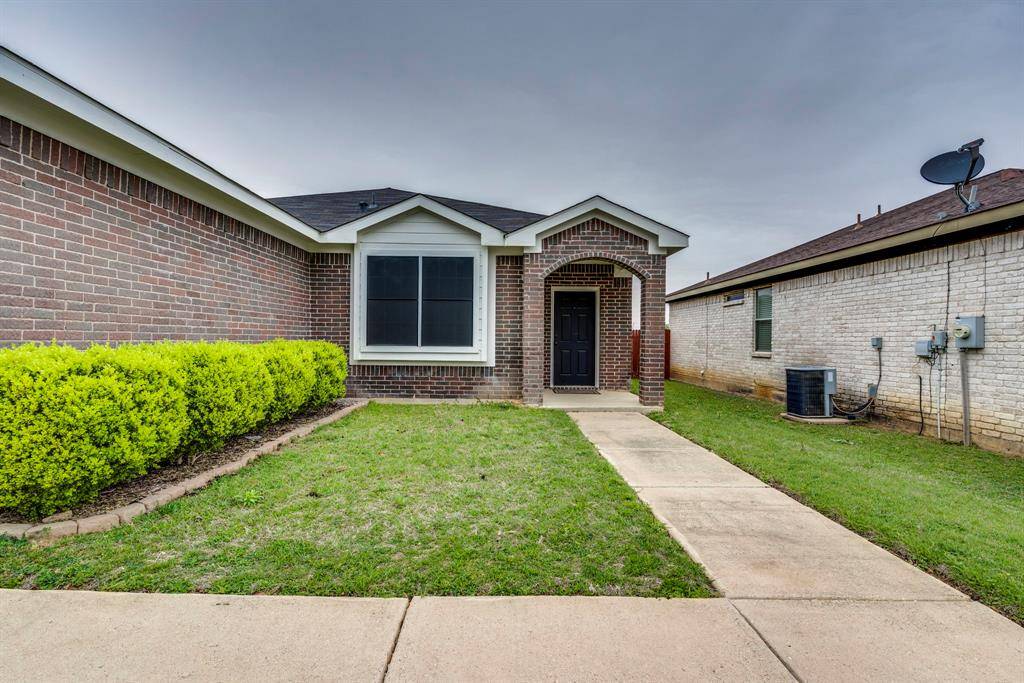 Fort Worth, TX 76140,1017 Buffalo Springs Drive