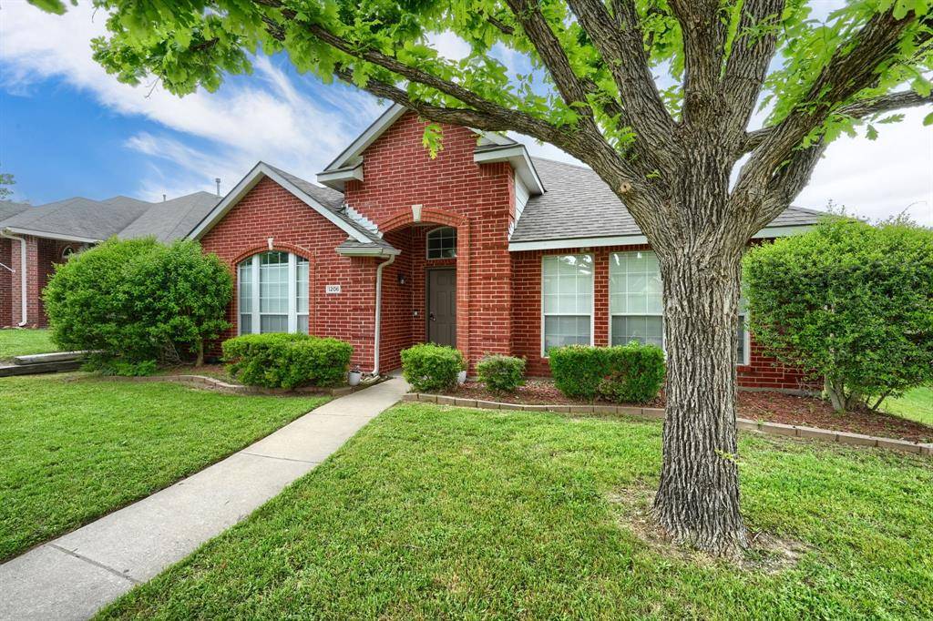 Allen, TX 75002,1206 Heather Brook Drive