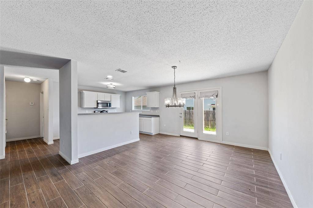 4921 Thorn Hollow Drive, Fort Worth, TX 76244