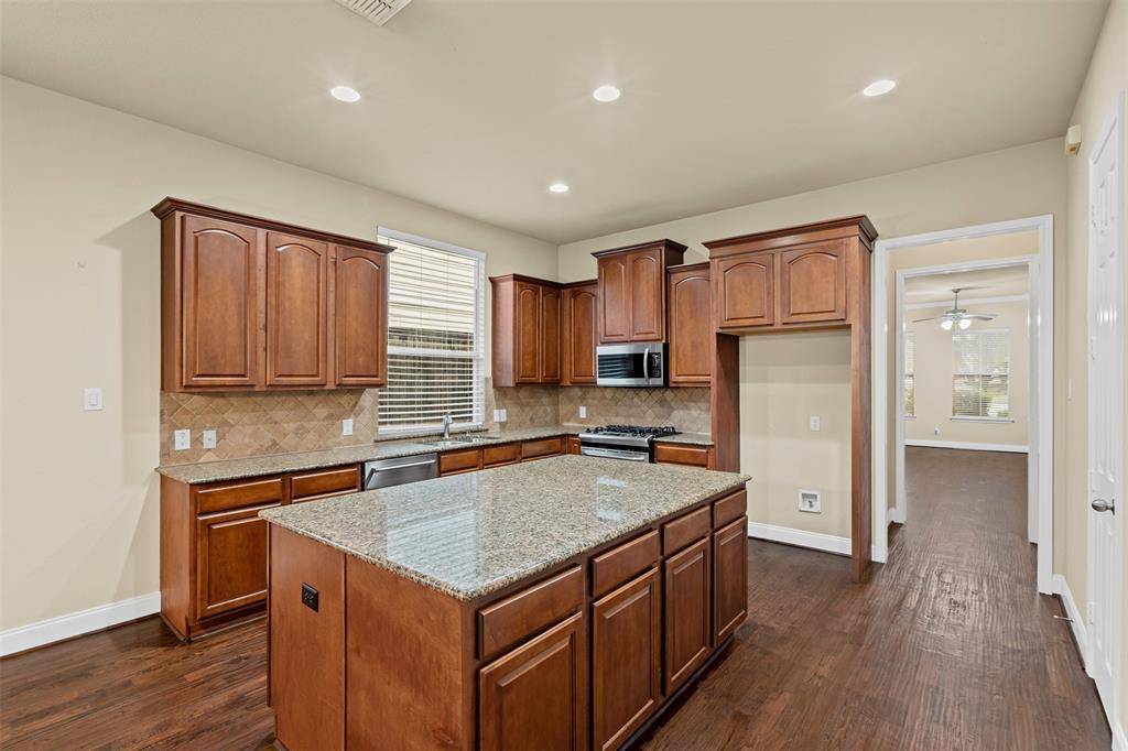 Dallas, TX 75208,1209 N Bishop Avenue