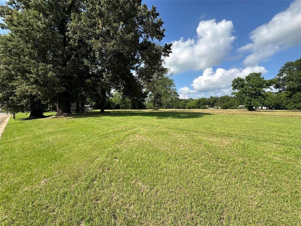 Pittsburg, TX 75686,000 Hill Avenue