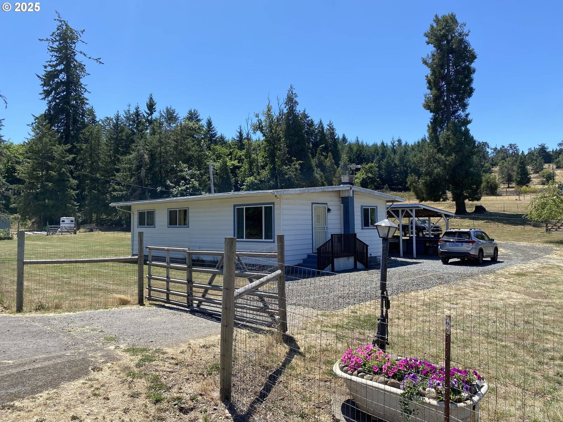 38222 PLACE RD, Fall Creek, OR 97438