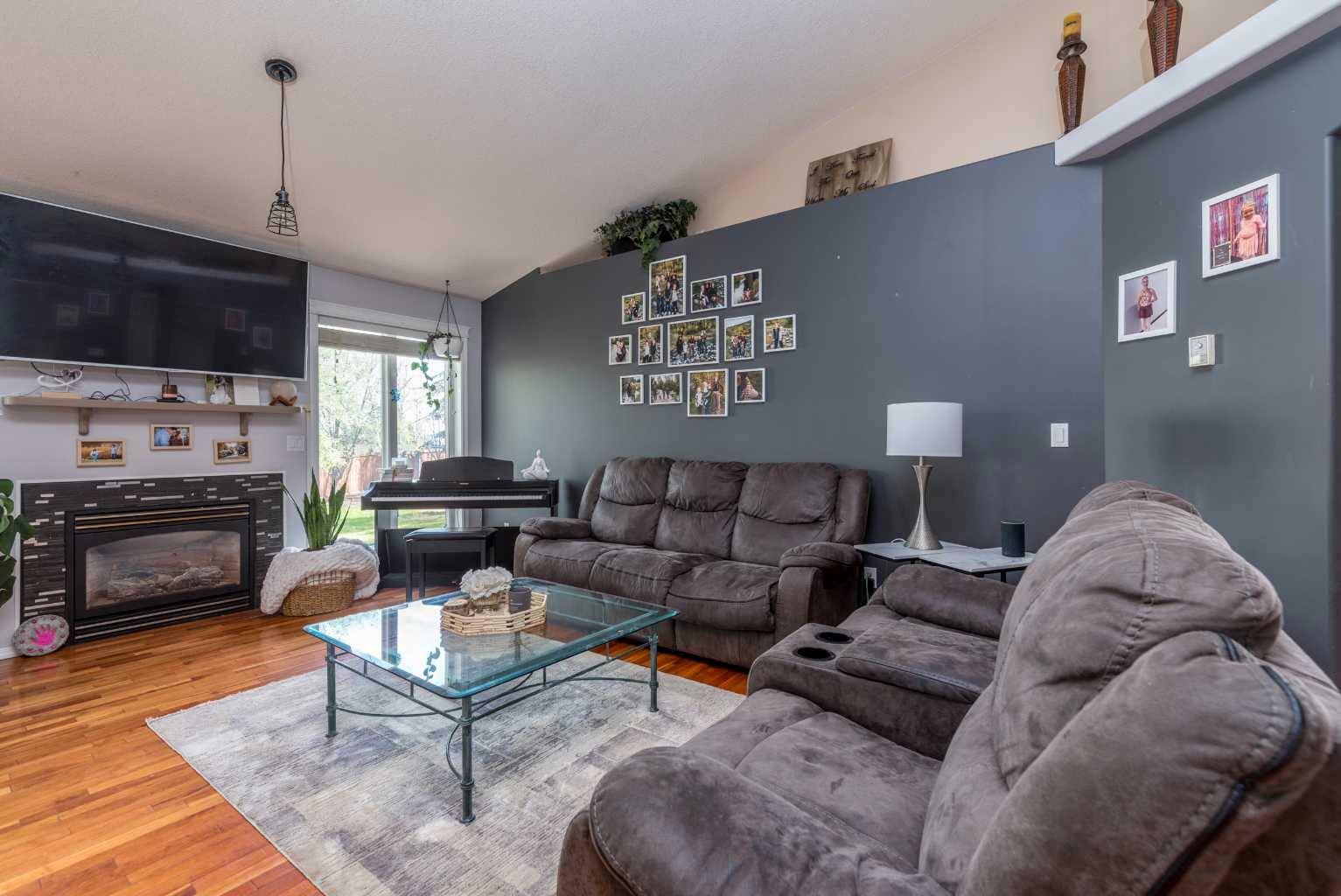 Lloydminster, AB T9V 2R5,2319 52 AVE