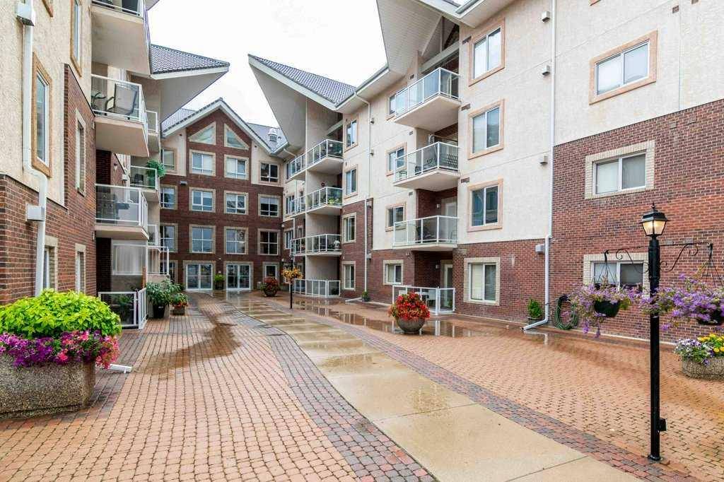 Medicine Hat, AB T1B 4L2,1182 Southview DR SE #322
