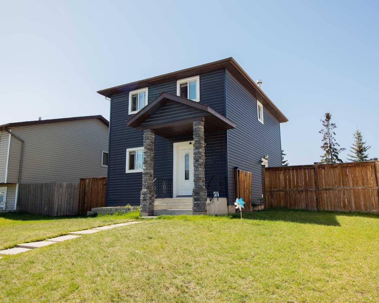 16 Castlebrook RD NE, Calgary, AB T3J 1R2