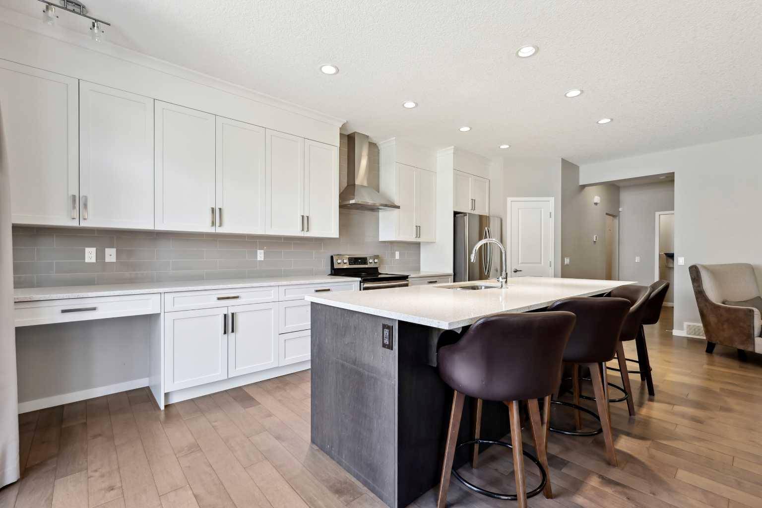 Calgary, AB T3M 2P5,67 Auburn Glen Close SE