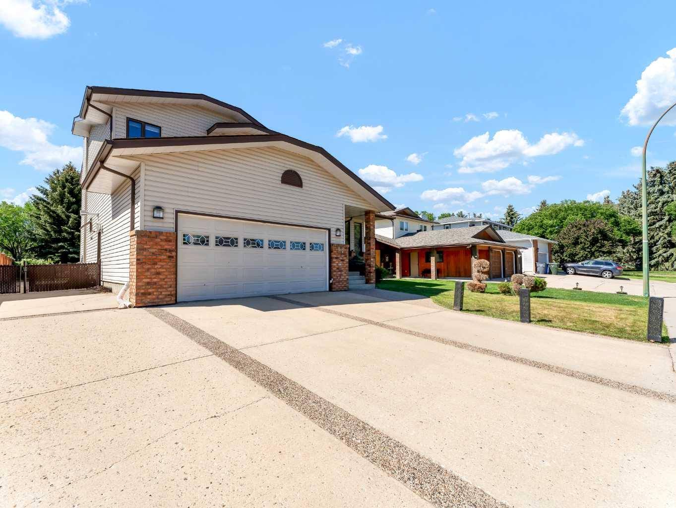 Medicine Hat, AB T1B 3Y6,87 Shaw CRES SE