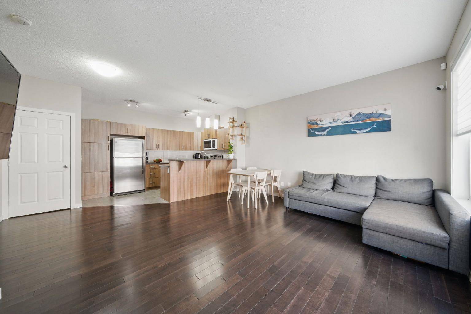 Calgary, AB T3M 0P7,10 Auburn Bay AVE SE #319