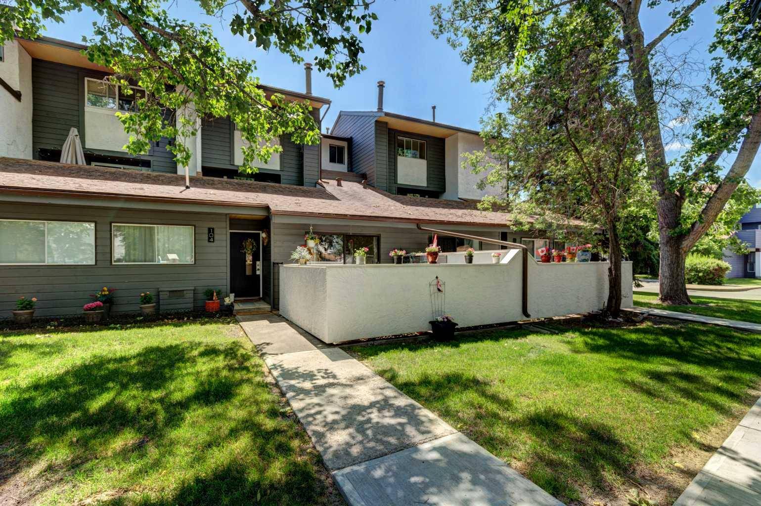 2520 Palliser DR Southwest #104, Calgary, AB T2V 4S9