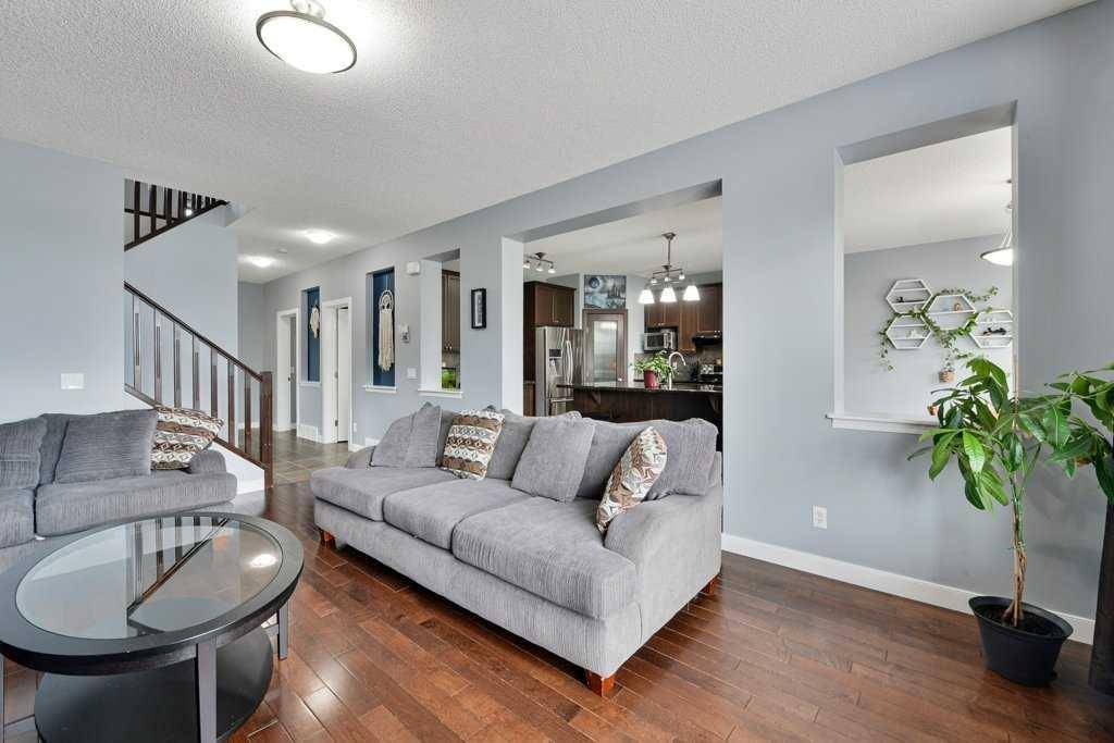 Calgary, AB T3P 0B4,91 Evanspark CIR NW