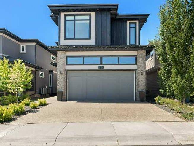 424 Discovery PL Southwest, Calgary, AB T3H 3Y3