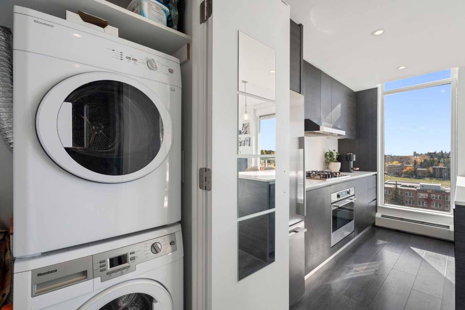 Calgary, AB T2R 0Z7,1501 6th ST Southwest #1102