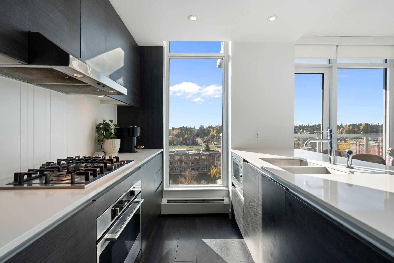 Calgary, AB T2R 0Z7,1501 6th ST Southwest #1102