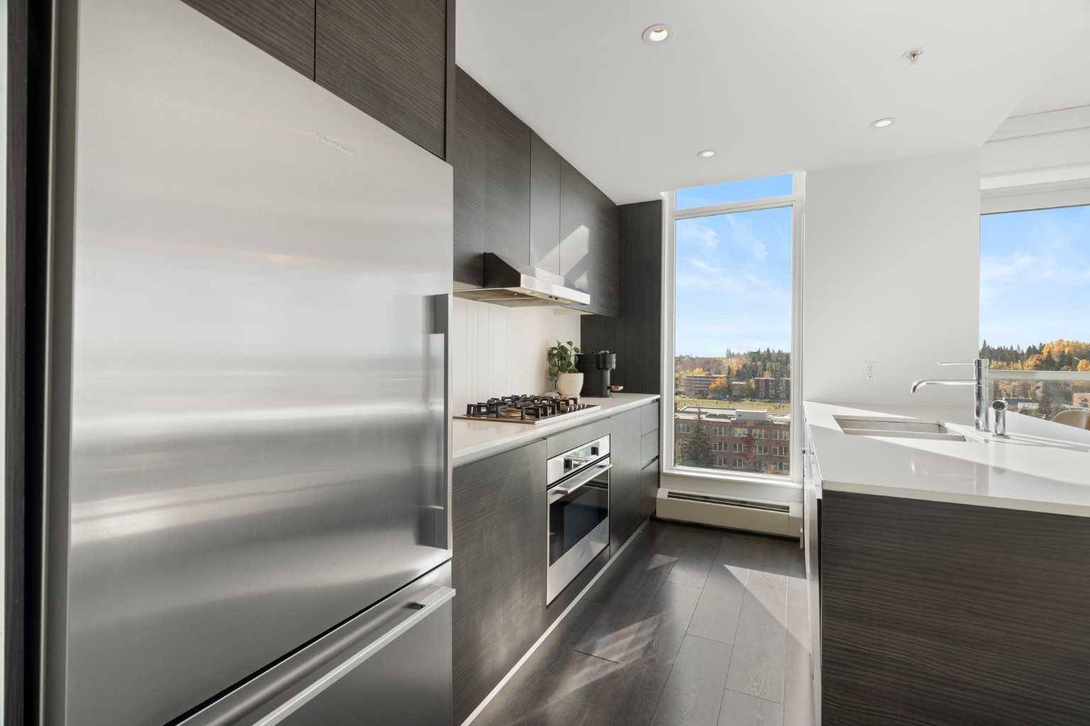 Calgary, AB T2R 0Z7,1501 6th ST Southwest #1102