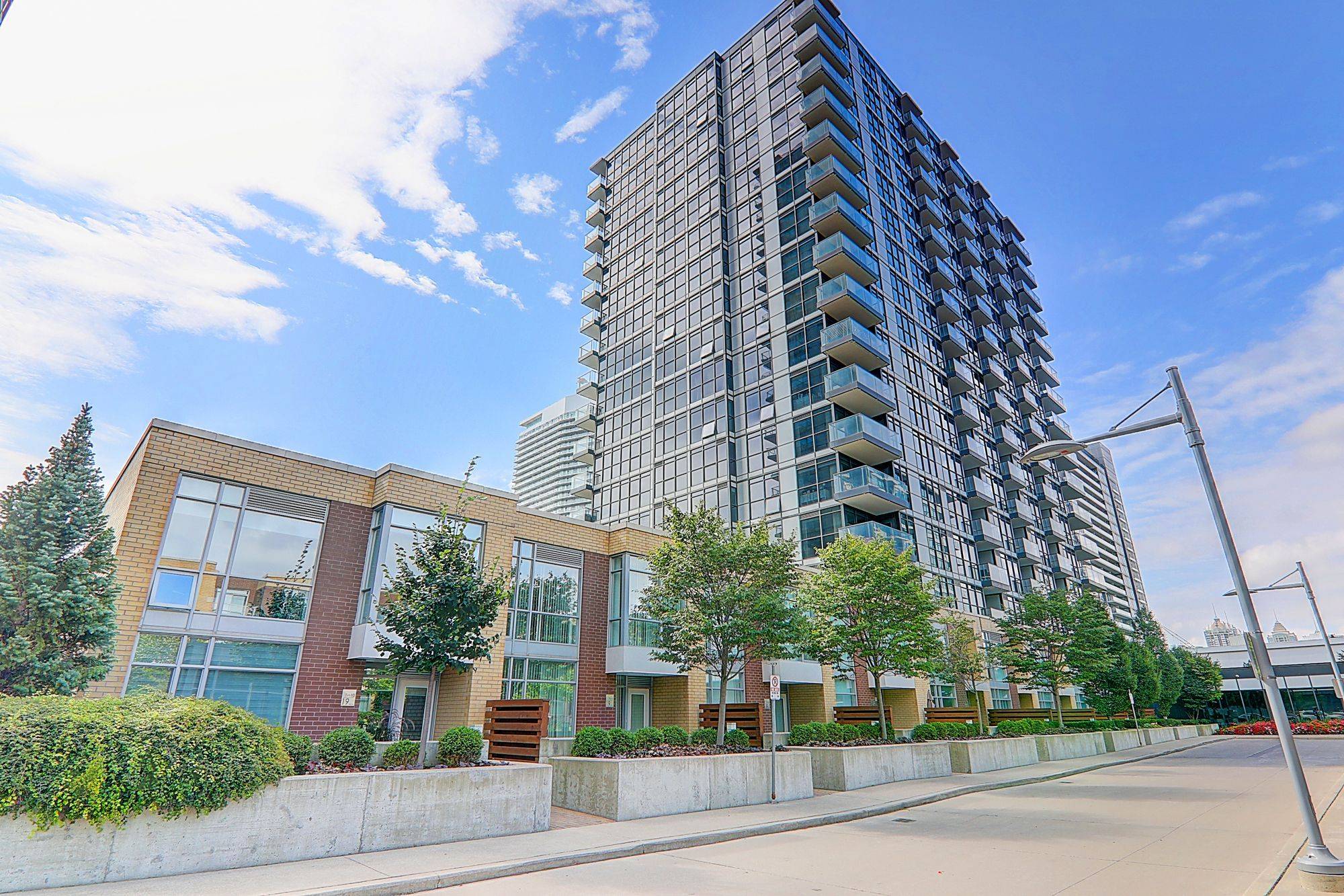 Toronto C15, ON M2K 0B2,19 Singer CT #1109A