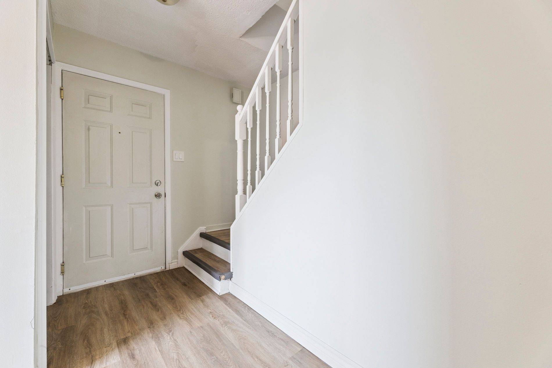 Oshawa, ON L1J 6J2,1010 Glen ST #77