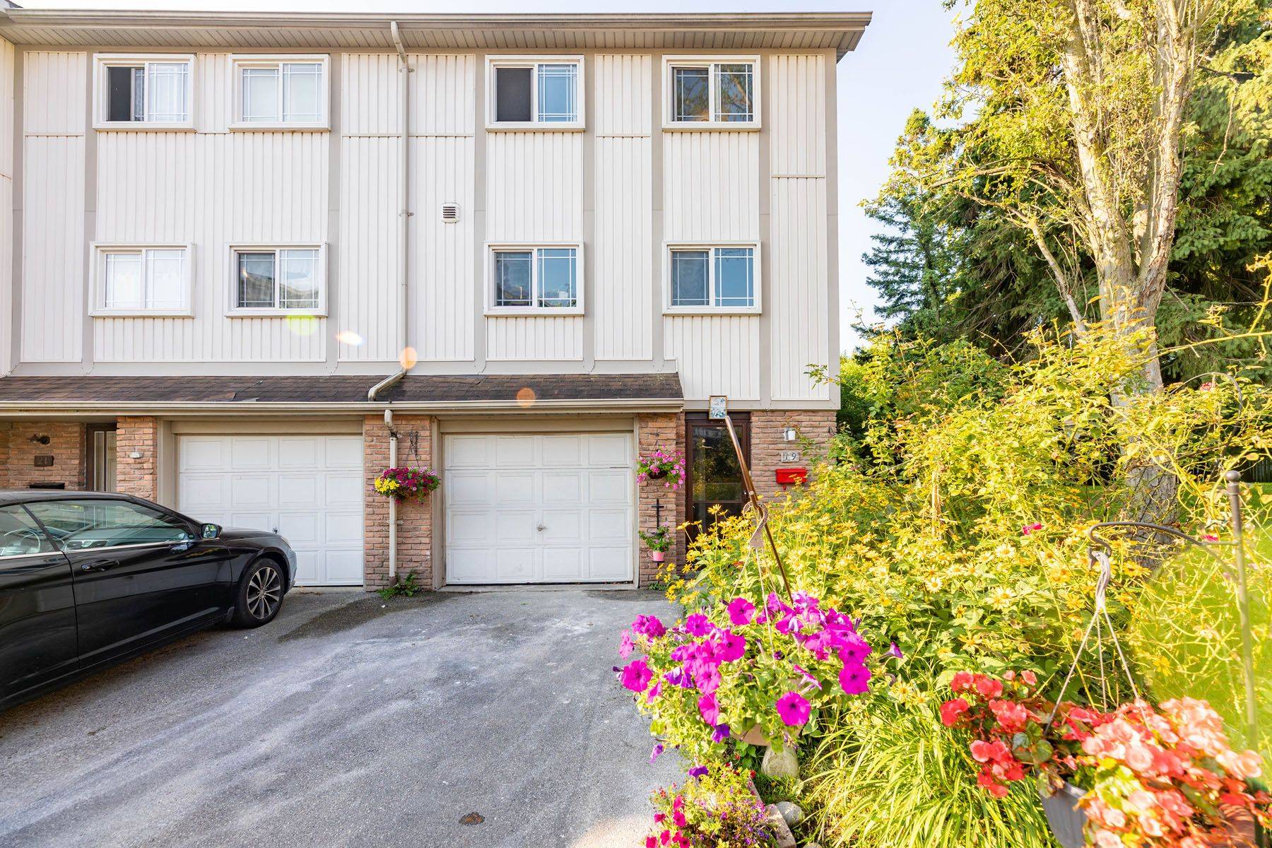 141 GALLOWAY RD #19, Toronto E10, ON M1E 4X4