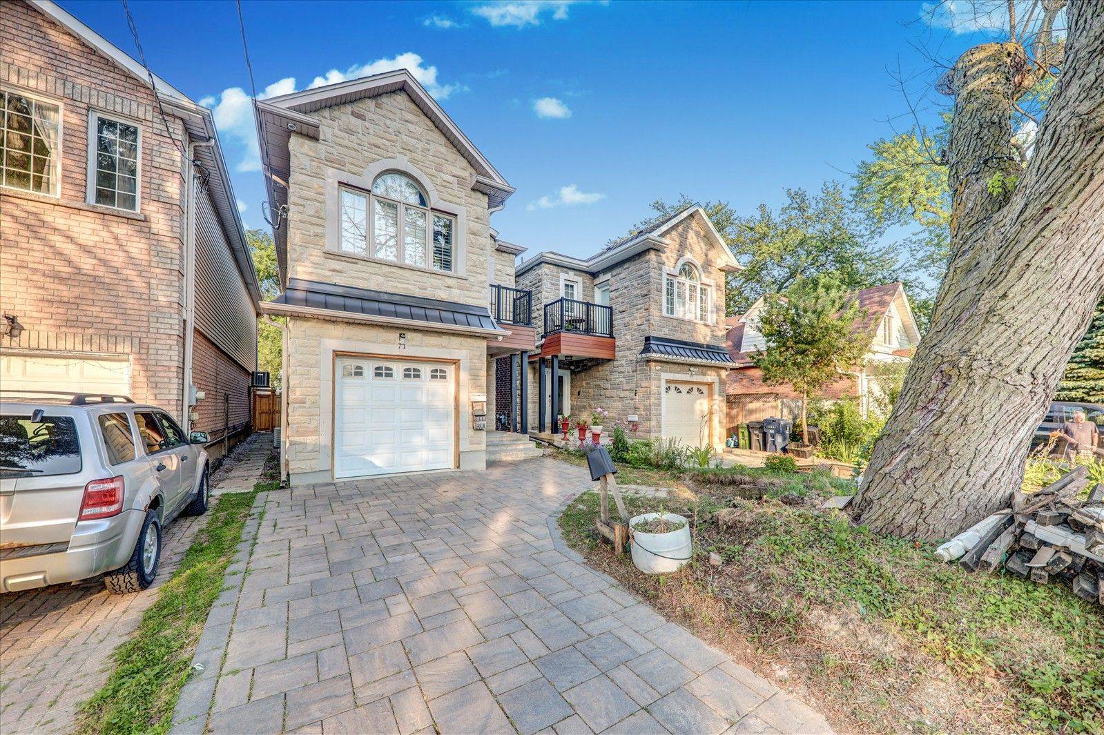Toronto E06, ON M1N 3K6,71 Lillington AVE