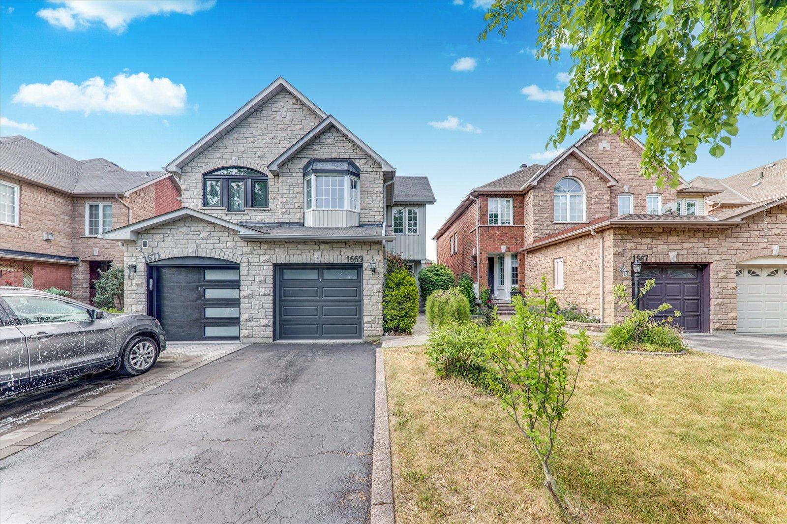 1669 Autumn CRES, Pickering, ON L1V 6X5