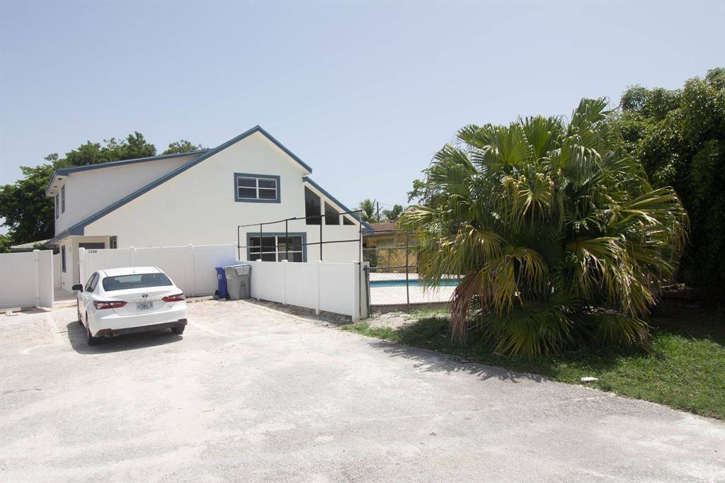 Pompano Beach, FL 33060,1109 Pine Dr